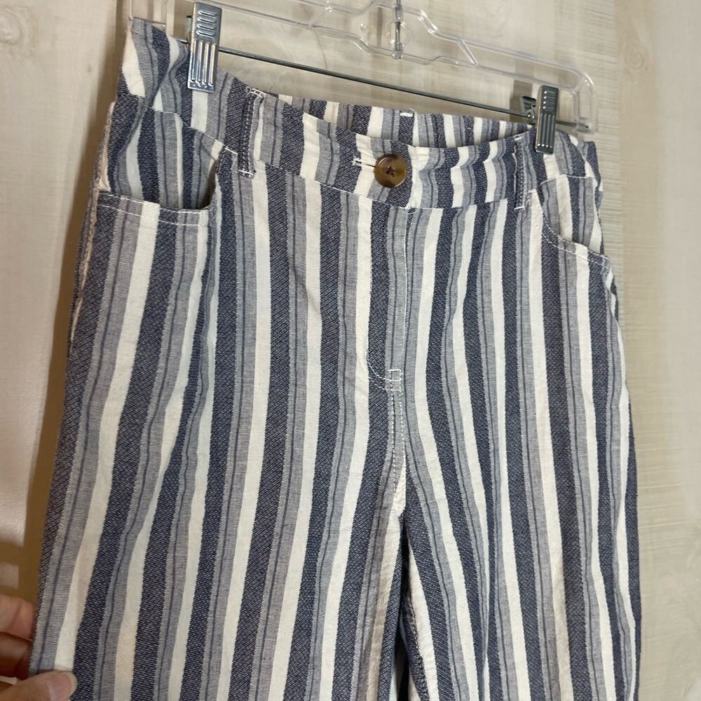 Chico’s blue‎ and white striped pants, size Chico’s 0, US size 4